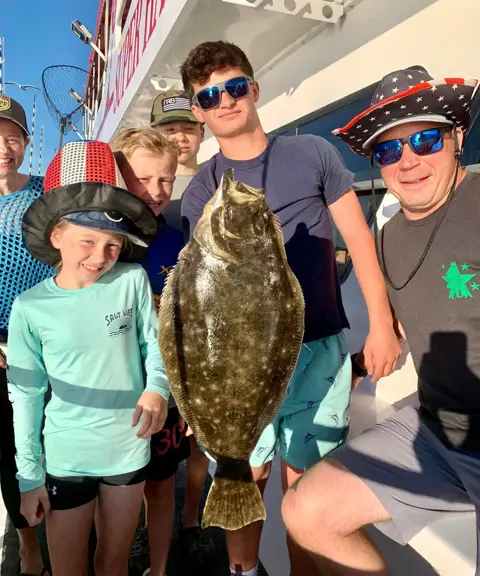 Family fishing on the Super Hawk